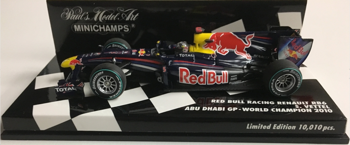 1:64 F1 RED BULL RACING CAR BLUE SEBASTIAN VETTEL 2010 CHAMPION BY  MAJORETTE ミニカー ダイキャスト